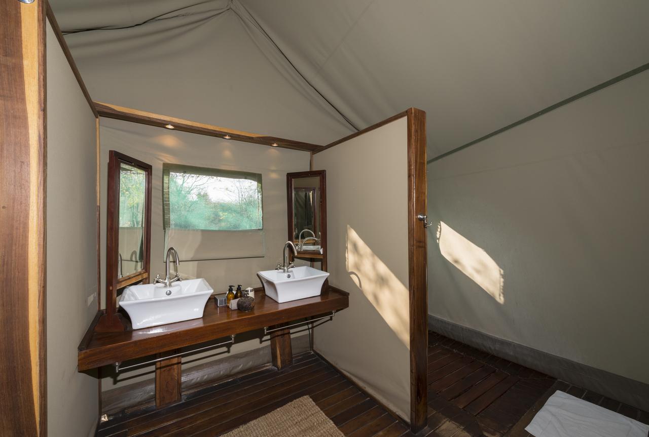 Ongava Tented Camp Окаукуехо Екстериор снимка